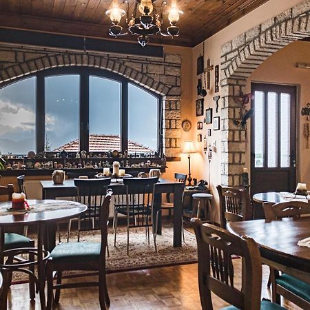 Semeli Guesthouse Karpenísion エクステリア 写真