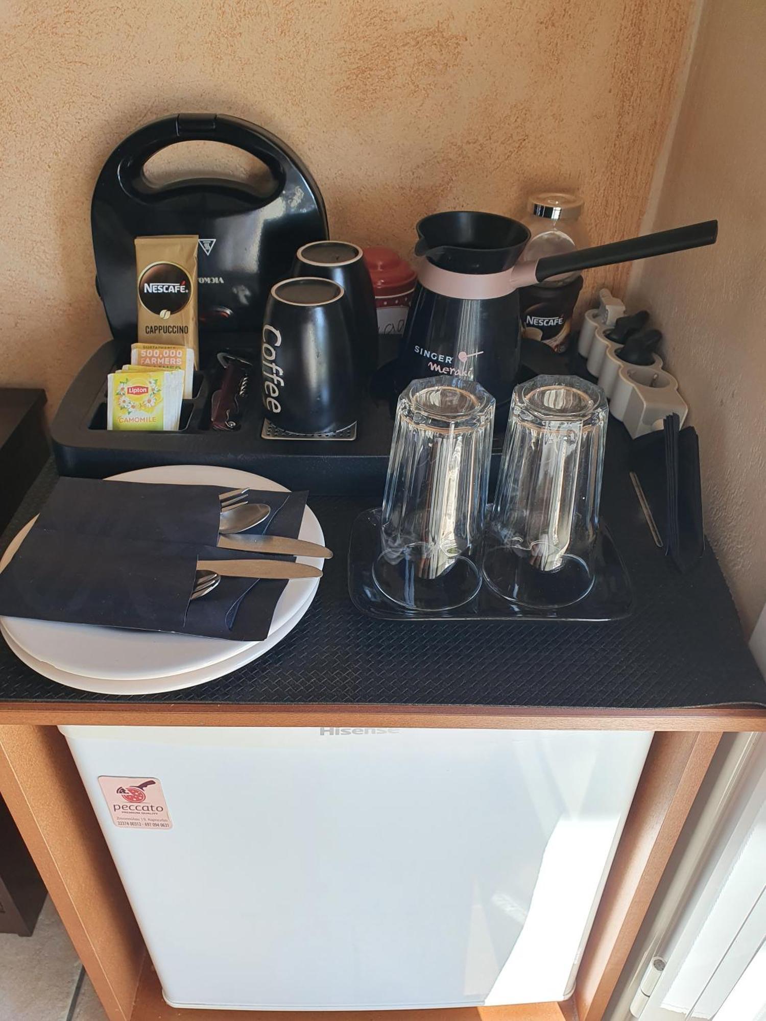 Semeli Guesthouse Karpenísion エクステリア 写真