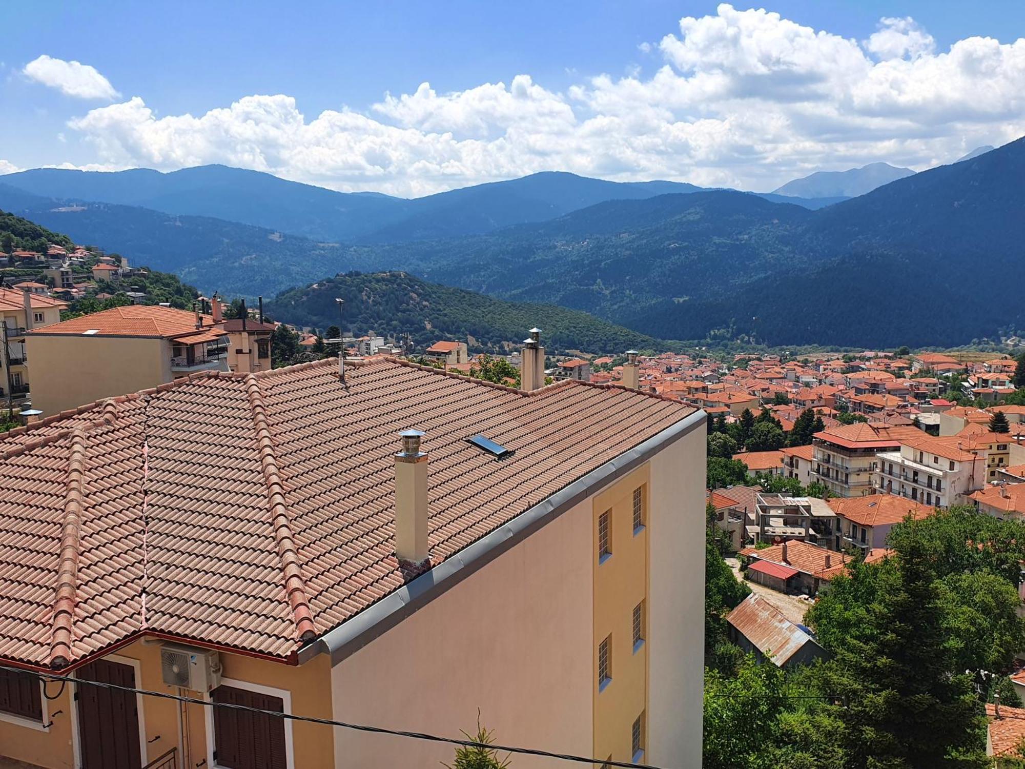Semeli Guesthouse Karpenísion エクステリア 写真